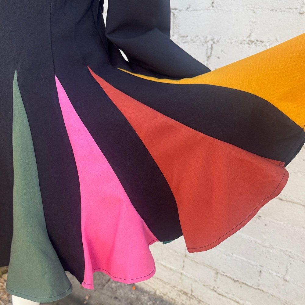 L'ATISTE by Amy Black Coat Dress Rainbow Pleated Skirt Gold Chains Size S - Picture 9 of 16